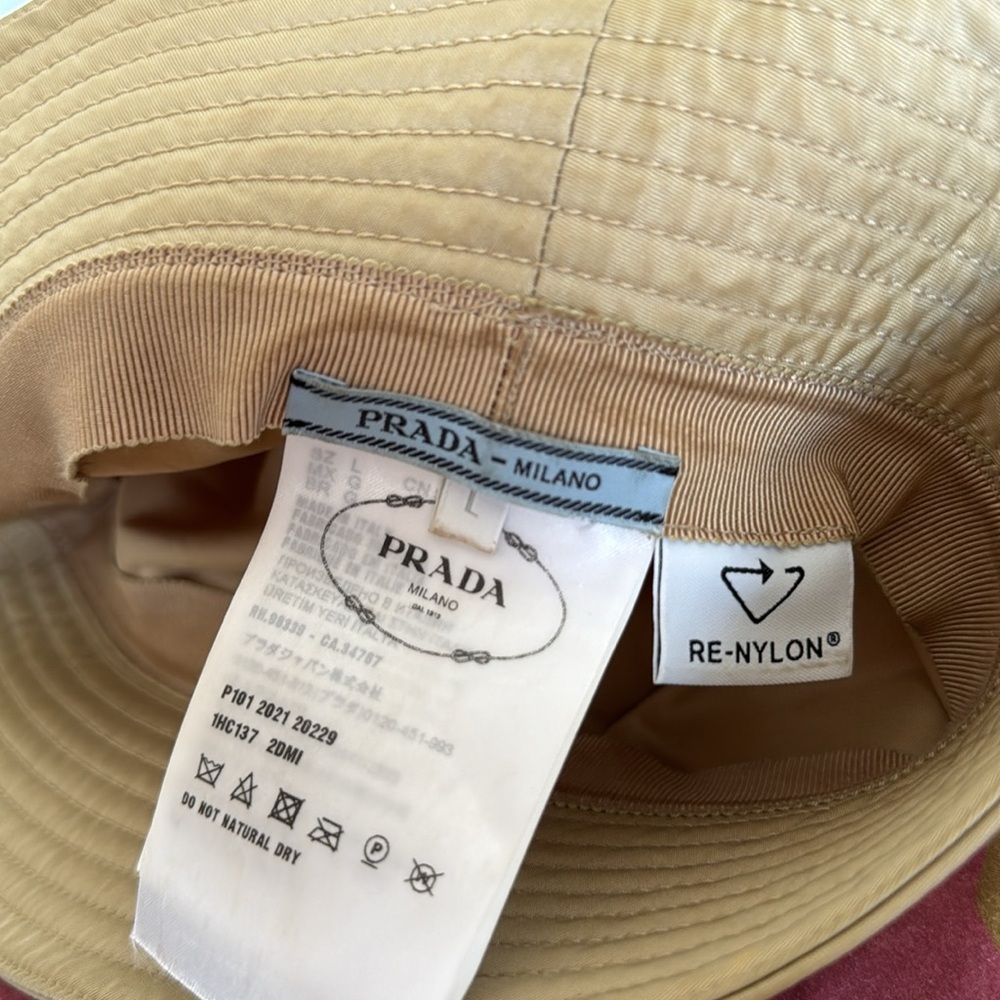 Prada Nylon bucket hat - Picture 4 of 7